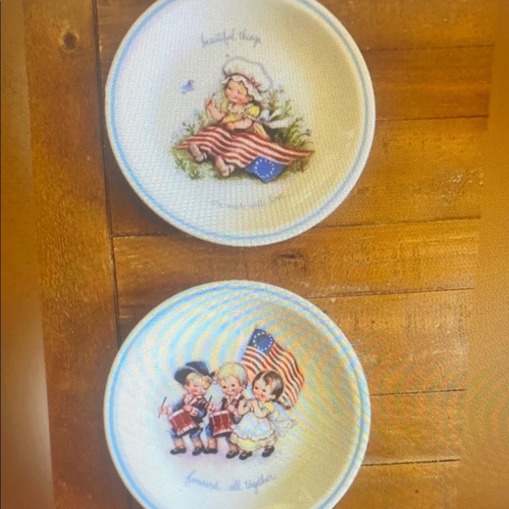 Patriotic Themed Decorative Plates